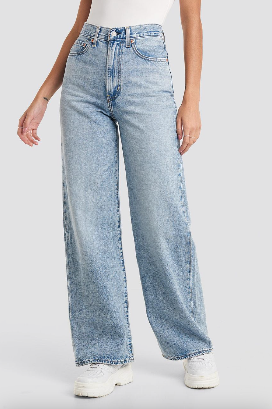 Levi's Ribcage Wide Leg Jeans - Far And Wide Light Wash