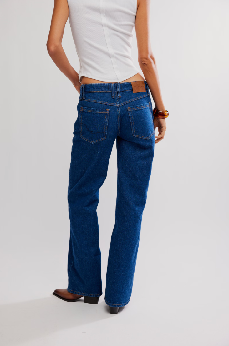 Free People We The Free Tennessee Low-Rise Boyfriend Jeans - Rinse