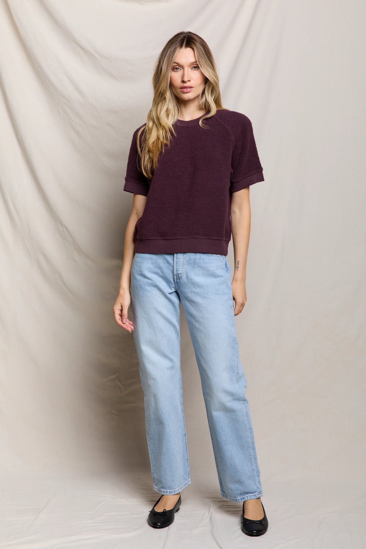 Perfect White Tee Kennedy Ziggy Short Sleeve - Cherry Lacquer