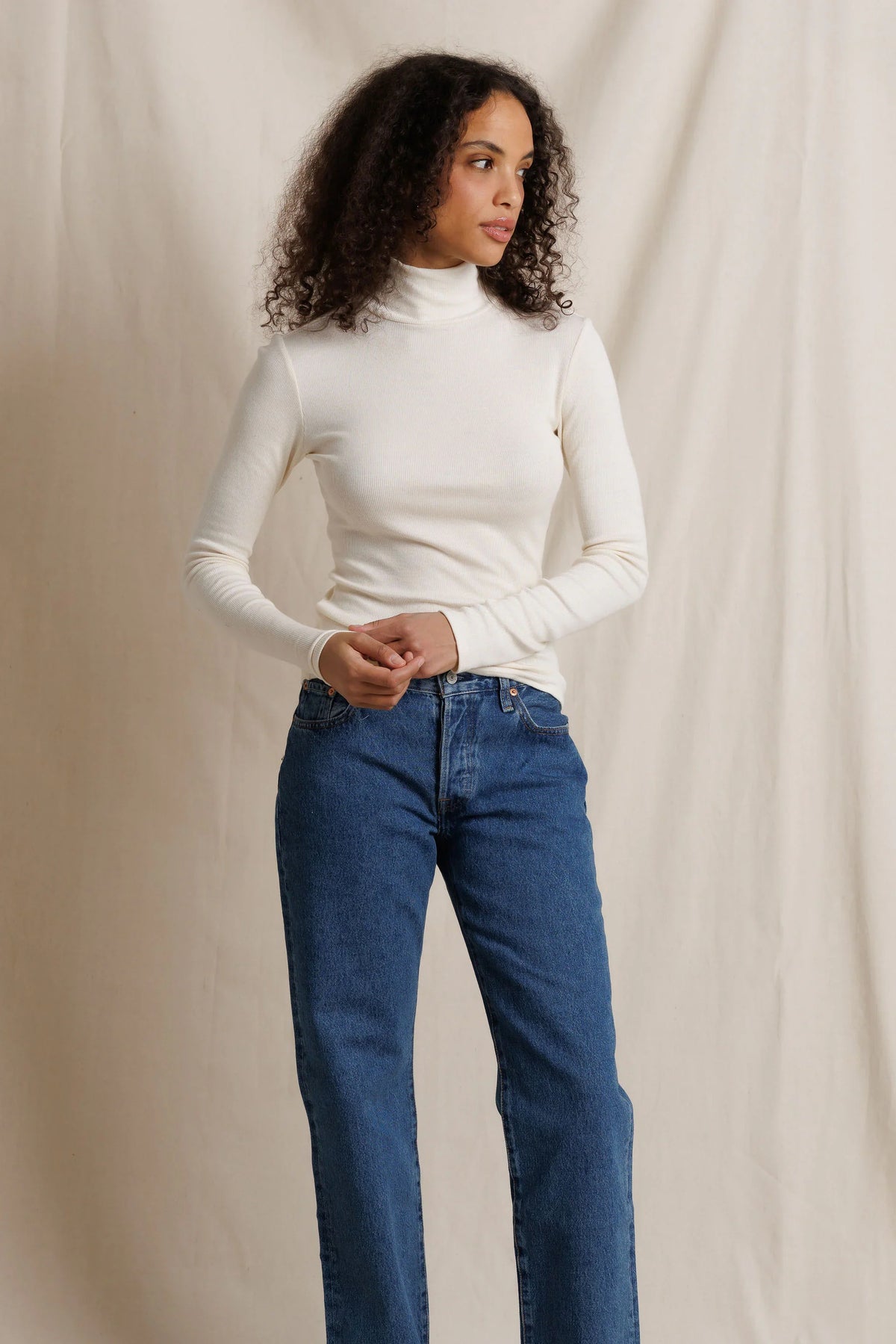 Perfect White Tee Tati Rib Turtleneck