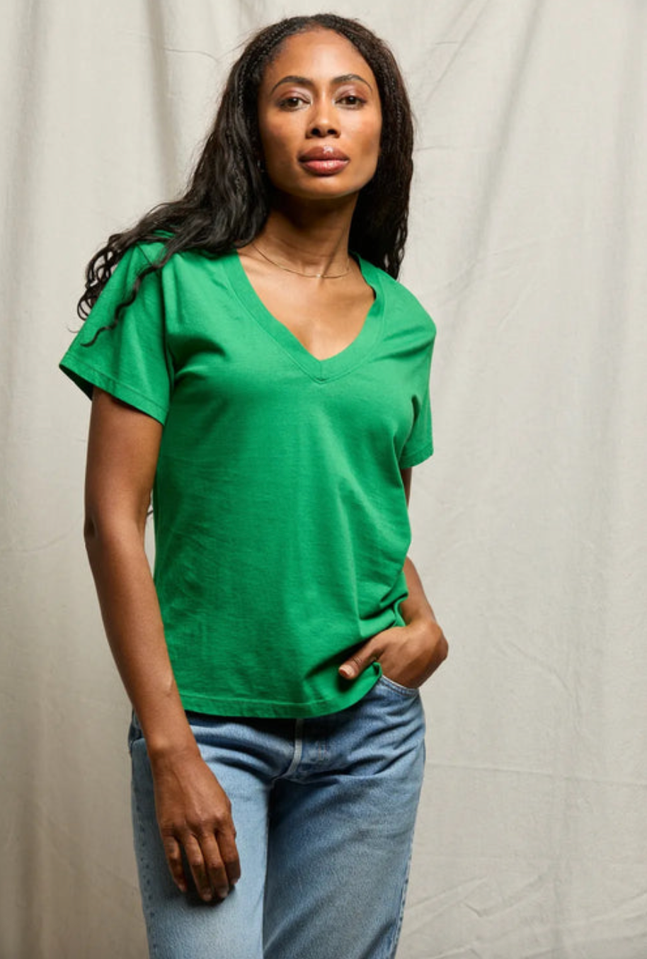 Perfect White Tee Hendrix V-Neck Tee - Grass