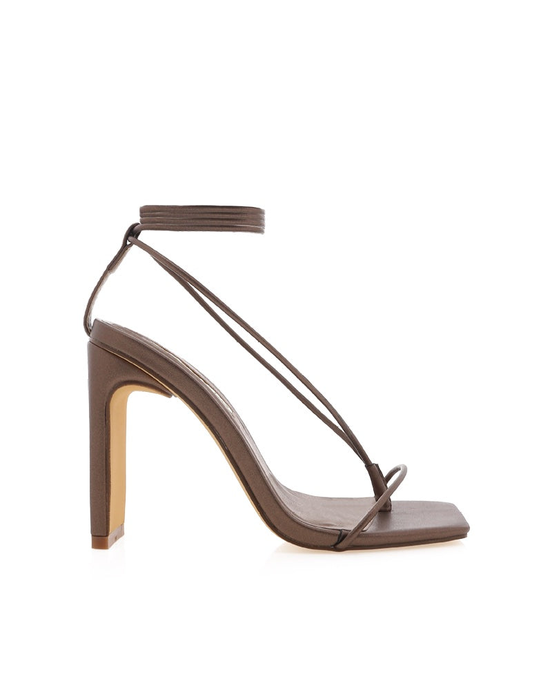 Billini Tala Heels - gilt+gossamer