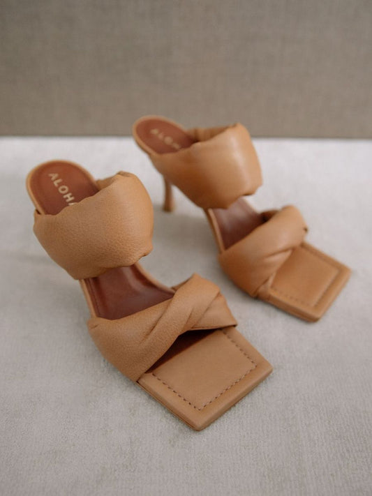 Alohas Twist Strap Camel Heels - gilt+gossamer